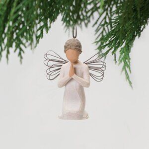 WILLOW TREE "ANGEL OF PRAYER" ORNAMENT (NEW IN THE BOX) SKU #26044
